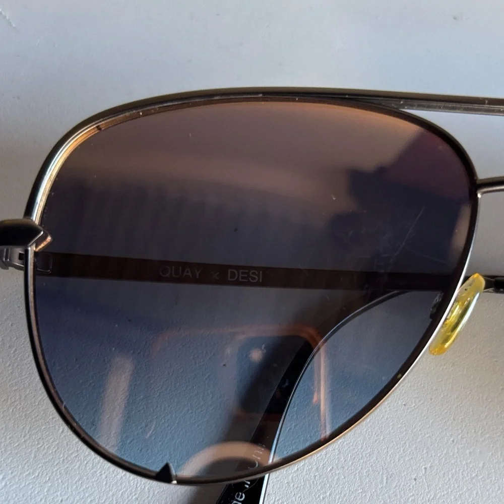 Quay Australia Aviator Sunglasses - Black Frame with Rose Lenses